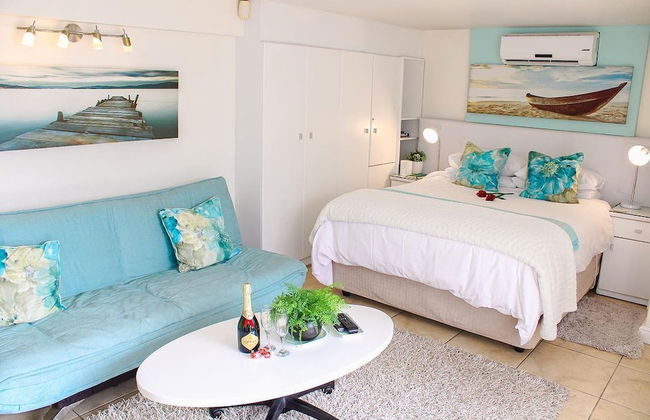 185 on Beach Boutique Suites and Apartments - Photo 31