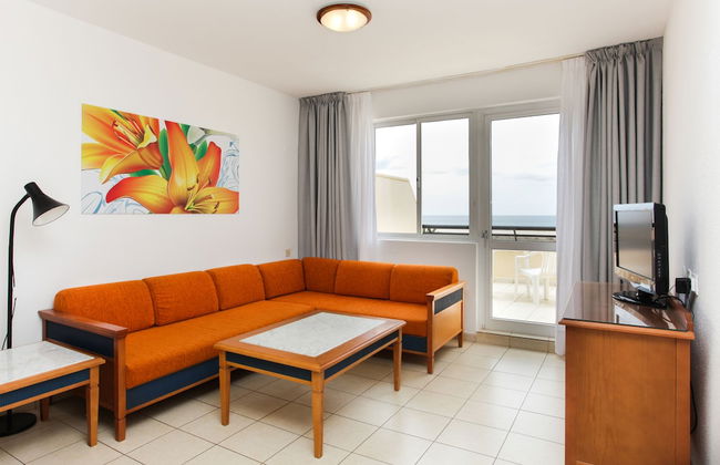 Palm Garden Apartments - Photo 7