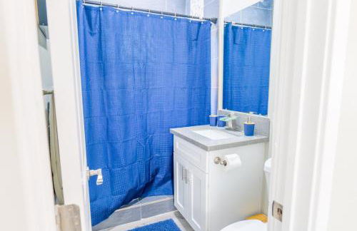 2BR Retreat Near Balboa Park - Foto 36