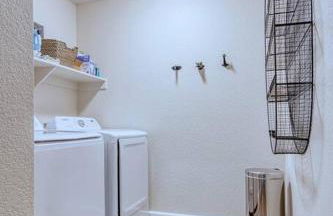 ESTRELLA - Renovated with PATIO, BBQ, POOL & SPA - Foto 15