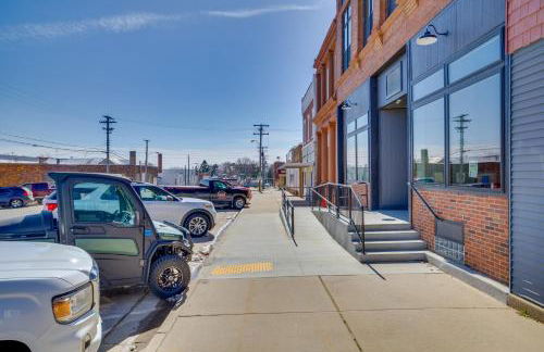 Modern, Open-Concept Apartment Downtown Cashton! - Foto 23