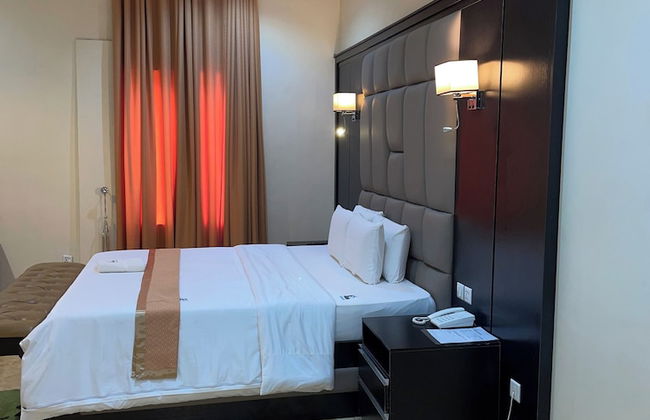 Aaron's Place Luxury Apartments & Rooms - Photo 17