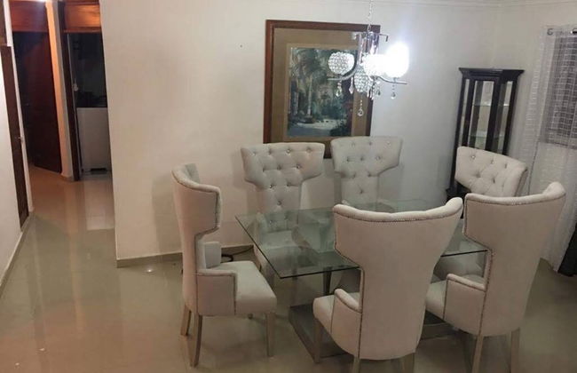 Total New!! Exclusive!! Apt At Paradise V . - Foto 12