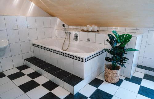 Zur alten Oelmuehle Wellness & Entertainment - Foto 70