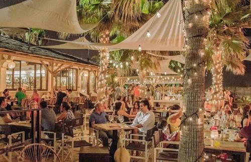 BOHO CHIC- Beachfront - Free bikes - Salt water pool - Foto 58