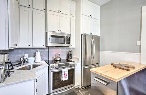 Uptown NOLA Apt on Magazine Street with Backyard! - Photo 10