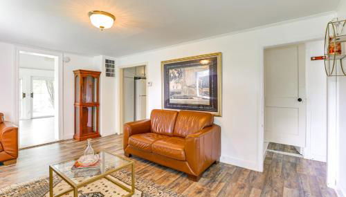 Near Shops and Parks Dog-Friendly Maryland Gem - Photo 4