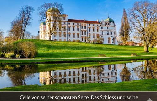 Modernes Apartment für Geschäftsreisende und Paare - WLAN - Parkplatz - Nespresso - zentral - Foto 24