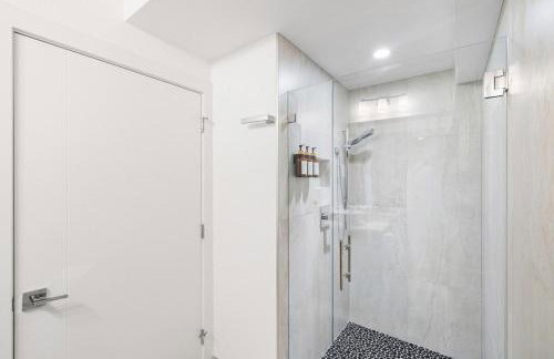 Bayview Modern Luxury by the Lake - Foto 48