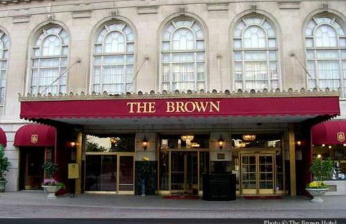 Historic Downtown 3bdr with Pool Table - Foto 5