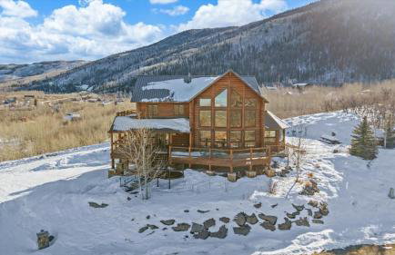 Ski and Ride Mountain Haus - Hot Tub, Fire Pit, Game Room & Deck - Foto 70