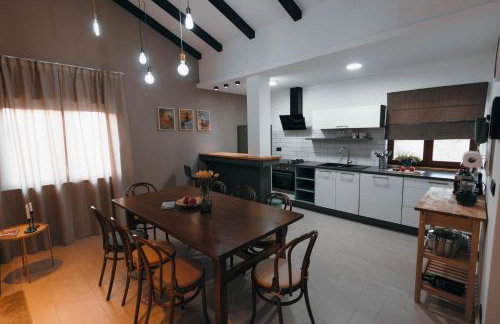 Cozy country home with heated outdoor pool - Photo 27