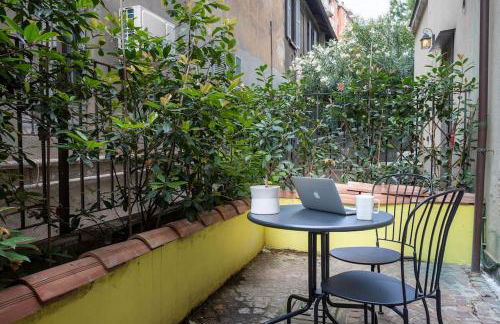 Life is Beautiful Design LOFT Navigli Romolo, SmartTV, WiFi, AC and street parking - Foto 6