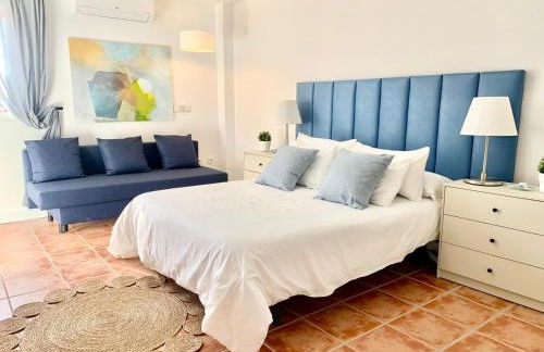 10 Bedroom 5 Star Luxury Villa & Heated Pool for 5 to 28 Guests near Alicante - Foto 30