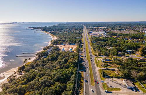 Nice 4-Bedroom home 15 mins from the beach - Foto 29