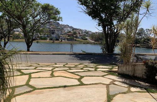 Suíte com Vista para o Lago em Capitólio em Escarpas do Lago - Foto 13