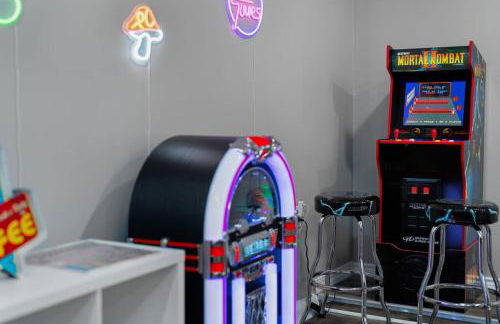 That 70s House -Fun 6 Bedroom W Pool & Game Room - Foto 101