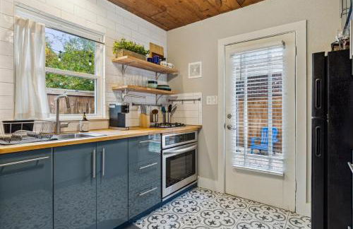 The Cultural District Cottage - Photo 20