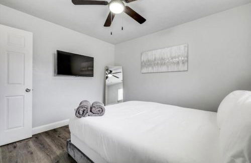 Luxurious 5BR 2BA Holiday Home with Pool, Grill, Sauna & Game Room - Foto 18