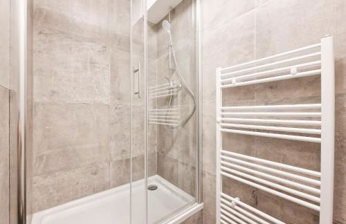 Tolstov Apartments - 3 , 4 and 5 Room Apartments - 20 Min zur Messe DUS - Foto 59