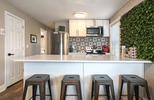 Heart of Westport 1BR - Photo 1