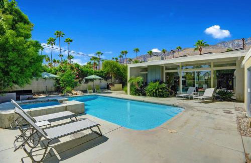 Retro Rendezvous Pool and Spa MidCentury Modern Home - Foto 12