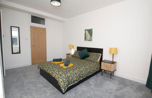 Beautiful large 3-bed coastal flat with parking. - Foto 4