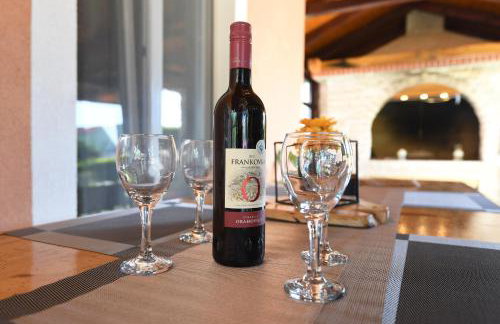 Villa Tinov Dvor - Foto 18