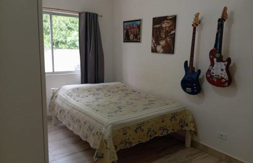 casa 700m da praia, ideal para família, 3 quartos , piscina, ar condicionado, churrasqueira, wi fi, estacionamento, até 10 pessoas, - Foto 29