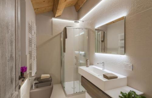 Chic Villa in Acqualagna with Hot Tub in Pool & Private Garden - Foto 64