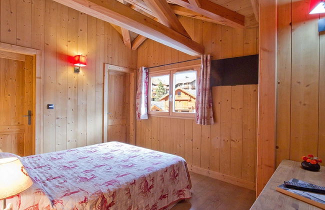 Chalet in Les Deux Alpes With Private Pool - Photo 5