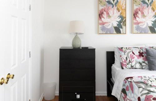 Beautifully Designed & Spacious Apartment in Newark 10mins from EWR Airport, Close to NYC and Beth Israel Hospital - Foto 16