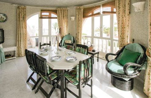 Stunning Home In San Miguel De Salinas - Foto 5