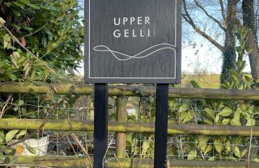 Upper Gelli Luxury Holiday Lodge, Converted Dairy & Cosy Shepherds Huts - Photo 13