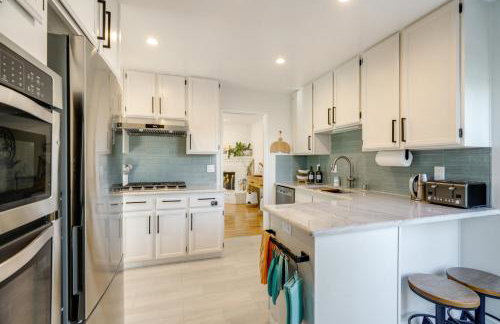 Seaside Home with Hot Tub and Patio Close to Beaches! - Foto 4