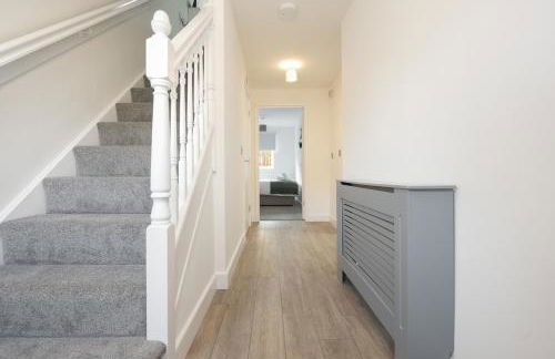 Yasmin's Townhouse - Sleeps upto 10, great for groups with FREE Parking - Hosted by Stay Host Save - Foto 32