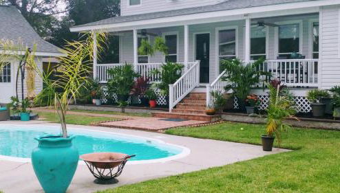Beautiful Waterfront Cottage Rental with a Pool near New Orleans, Louisiana - Foto 1