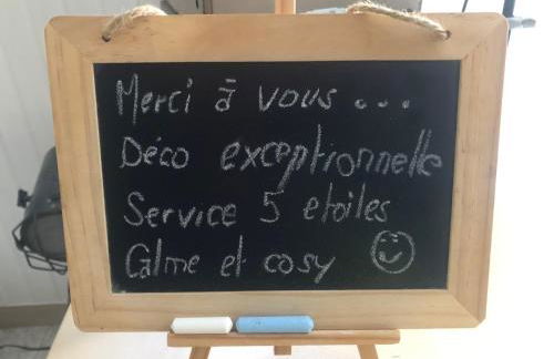 Studio de charme pour séjour tranquille à deux - Groupama Stadium - LDLC Aréna - Fiducial Astéria - Eurexpo - Aéroport St Exupéry - Base nautique du Grand Large - Foto 70