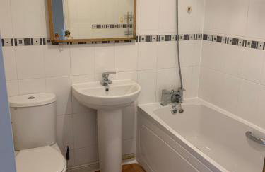 Oxford four-Bedrooms detached house with driveway parking - Foto 28