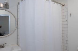 Group Getaway 6BR Near Fort Benning Huge Kitchen Private Yard - Foto 31