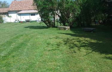 Maison spacieuse à Vic-Fezensac avec jardin - Photo 1