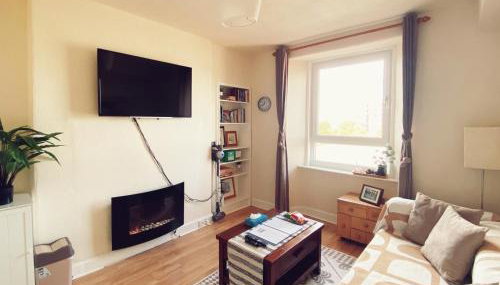 Edinburgh Meadowbank 1-Bedroom Flat - Photo 3