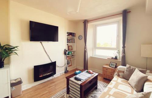 Edinburgh Meadowbank 1-Bedroom Flat - Photo 3