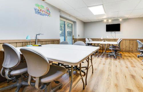 Love Lake Retreat with Hot Tub in New Richmond! - Foto 21