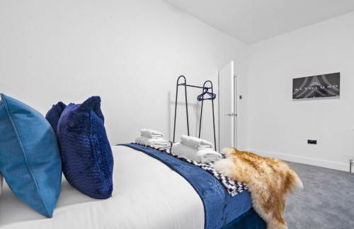 Deja Two Luxe 4BR House By AltoLuxo Short Lets & Serviced Accommodation With Free WiFi & Parking - Foto 38