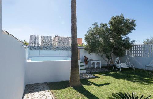 Preciosa Casa con Jardin y Piscina Privada en el Puerto de santaMaria - Photo 3