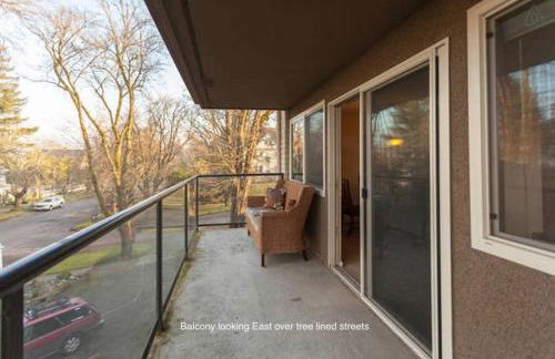 Puget Sound View, Best Area, 2 Baths, 2 Bedrooms, WD, Jacuzzi Bath, New Carpet, Balcony, View, 925sf - Foto 12