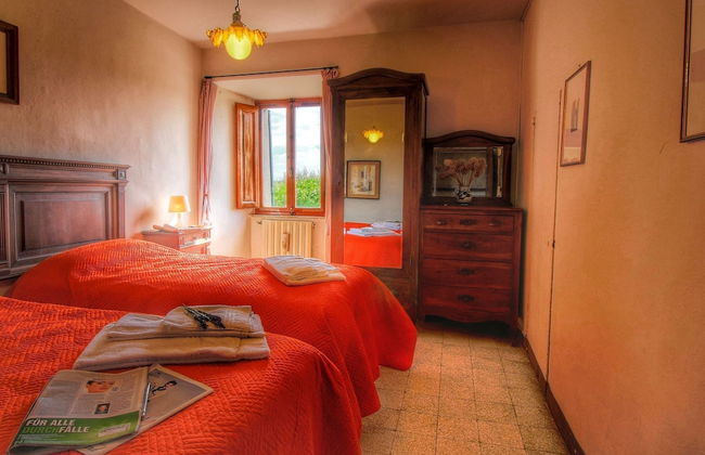 Cozy Farmhouse with Swimming Pool in Le Tolfe near Florence - Foto 5