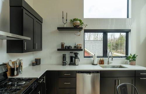 Michigan Mod Walk to Downtown - Foto 7