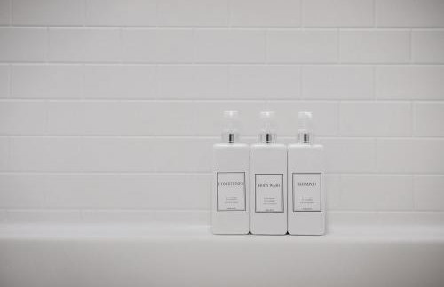 Luxury 1BR Newport Beach Condo with Pool and Gym - Foto 4